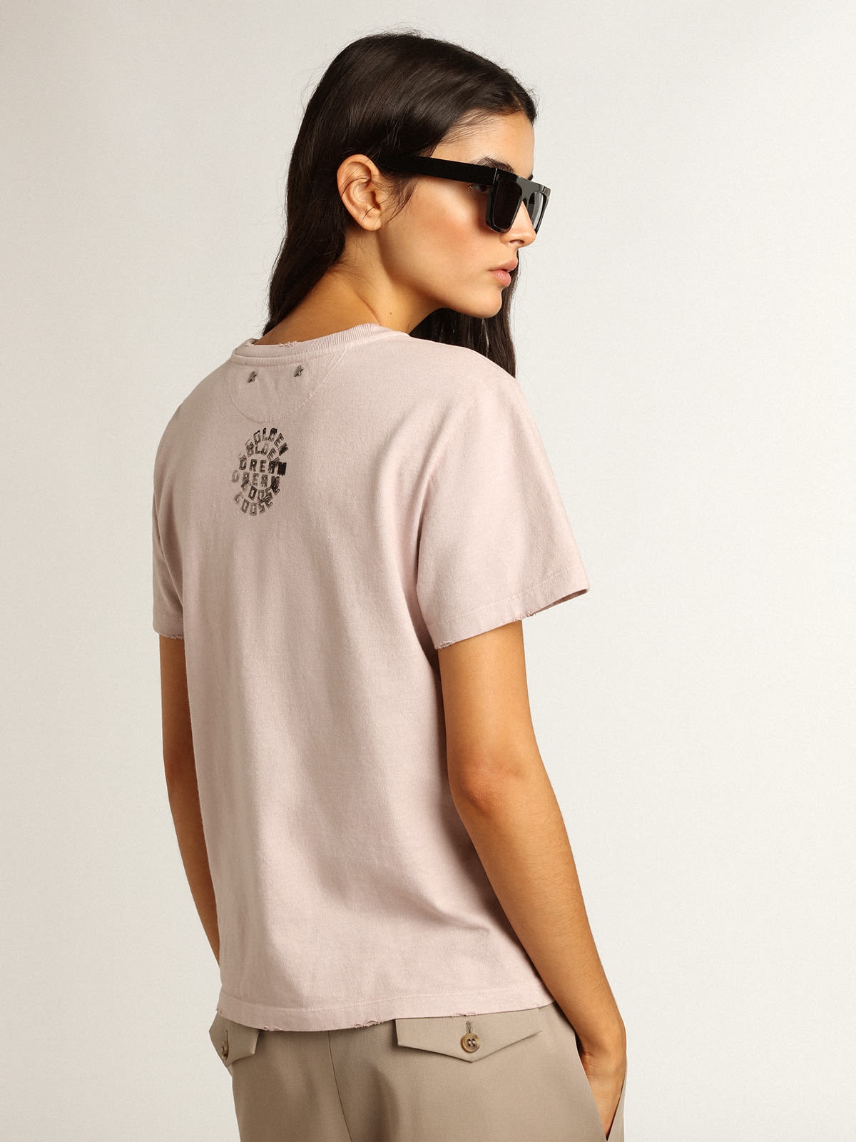 Pale pink T-shirt with lettering on the front - 4