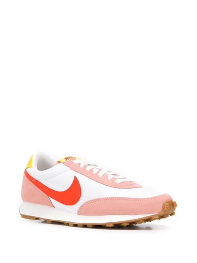 Nike Daybreak low-top sneakers outlook