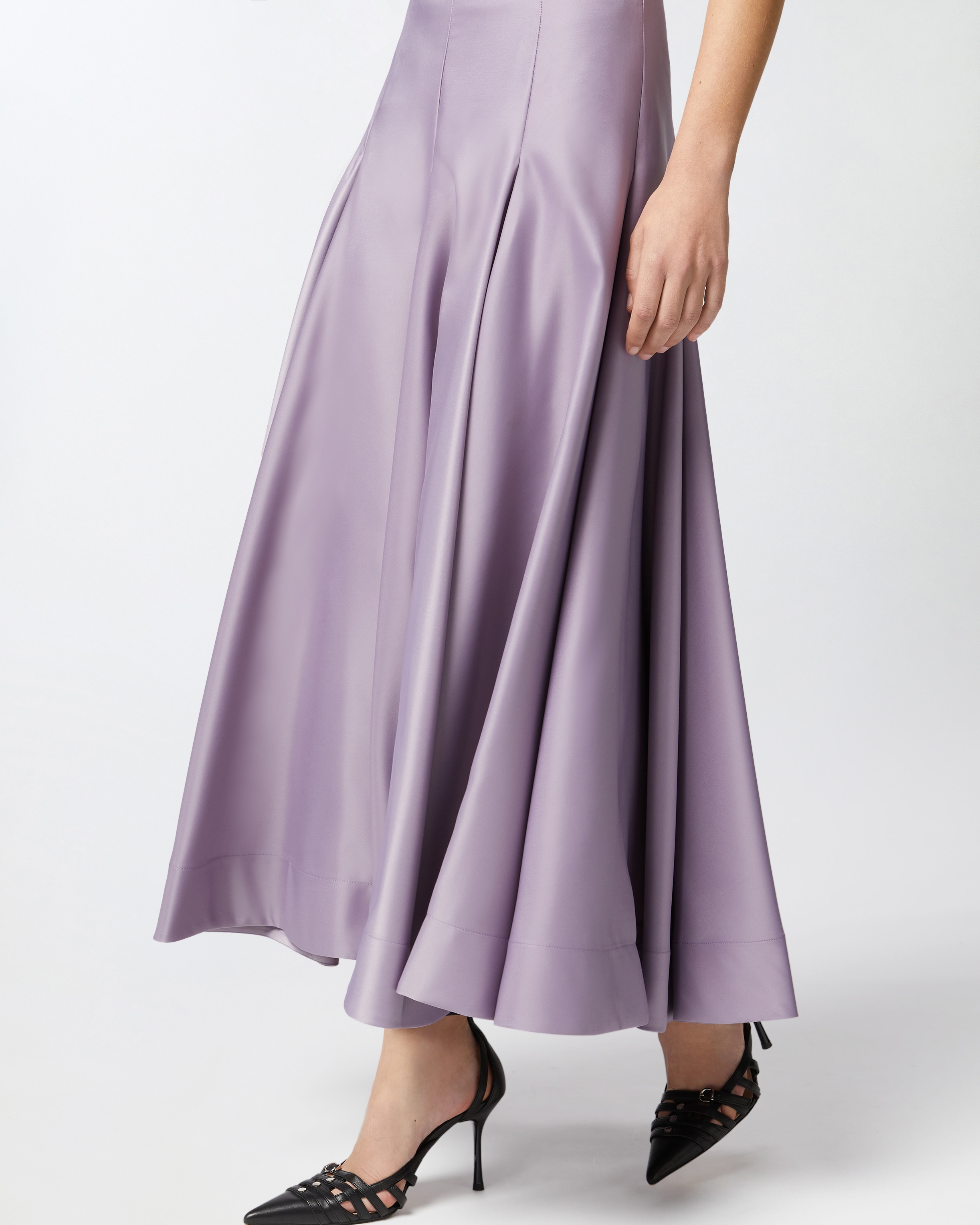ELEGANT PLEATED SKIRT IN SHINY DUCHESSE - 5