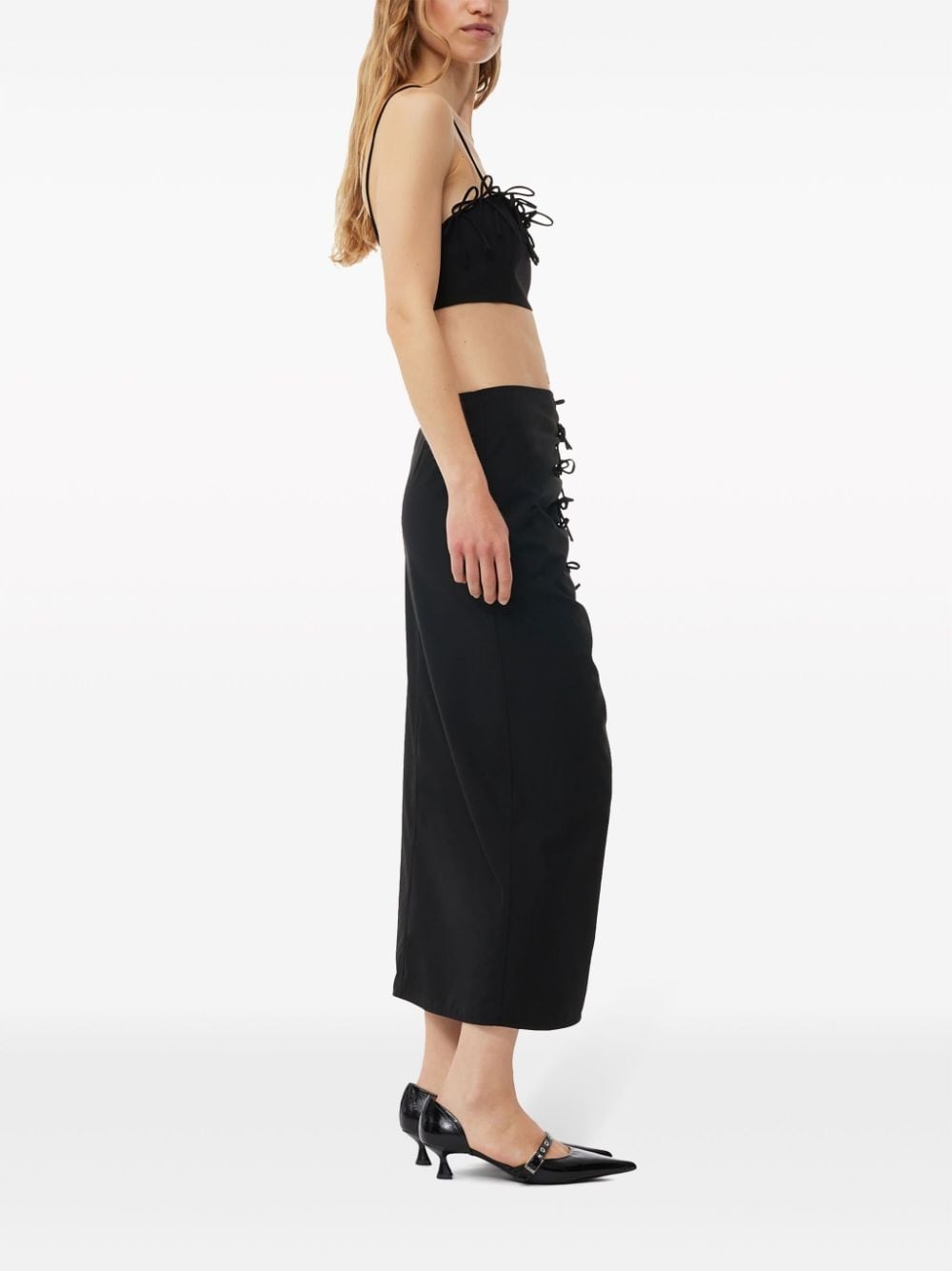 Drapey sleeveless cropped top - 3