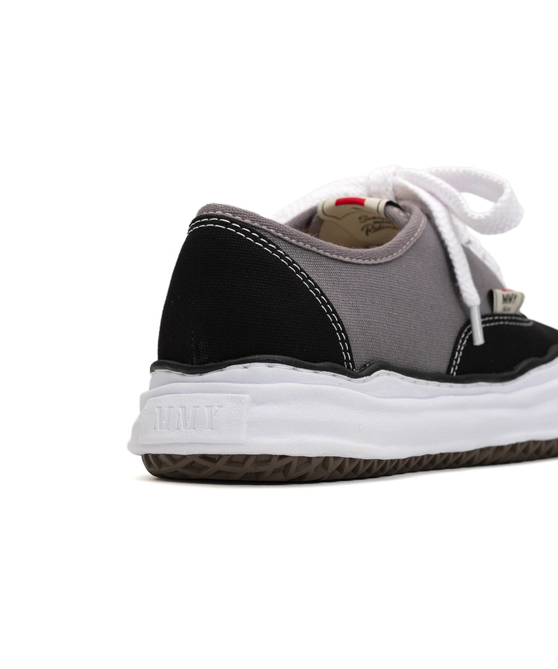 "BAKER" OG Sole Bicolor Canvas Low-top Sneaker 26