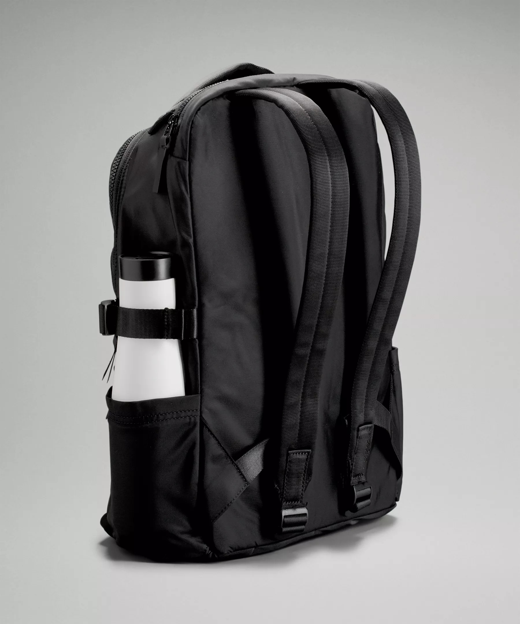 New Crew Backpack 22L *Logo - 4