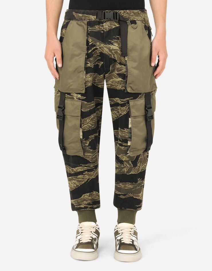 Cotton jogging pants with camouflage print - 1