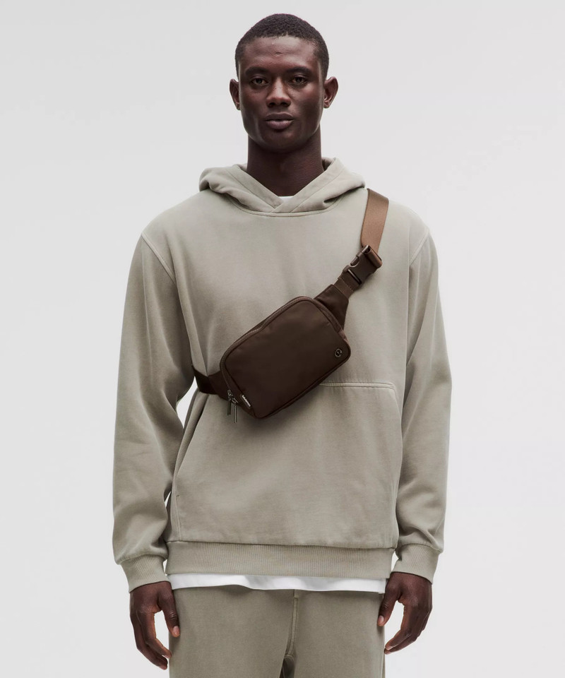 Everywhere Belt Bag Large with Long Strap 2L 6