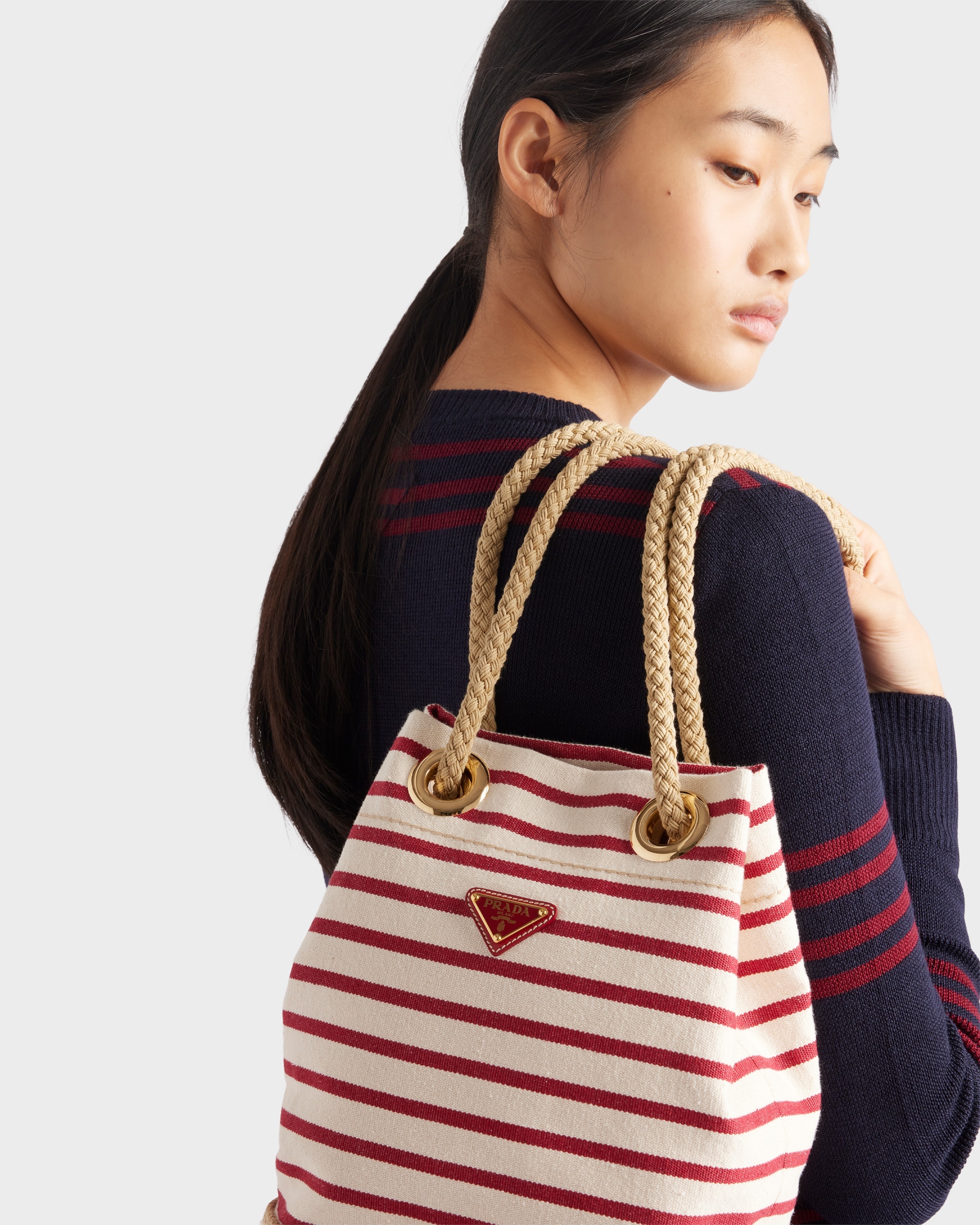 Small fabric bucket bag - 7