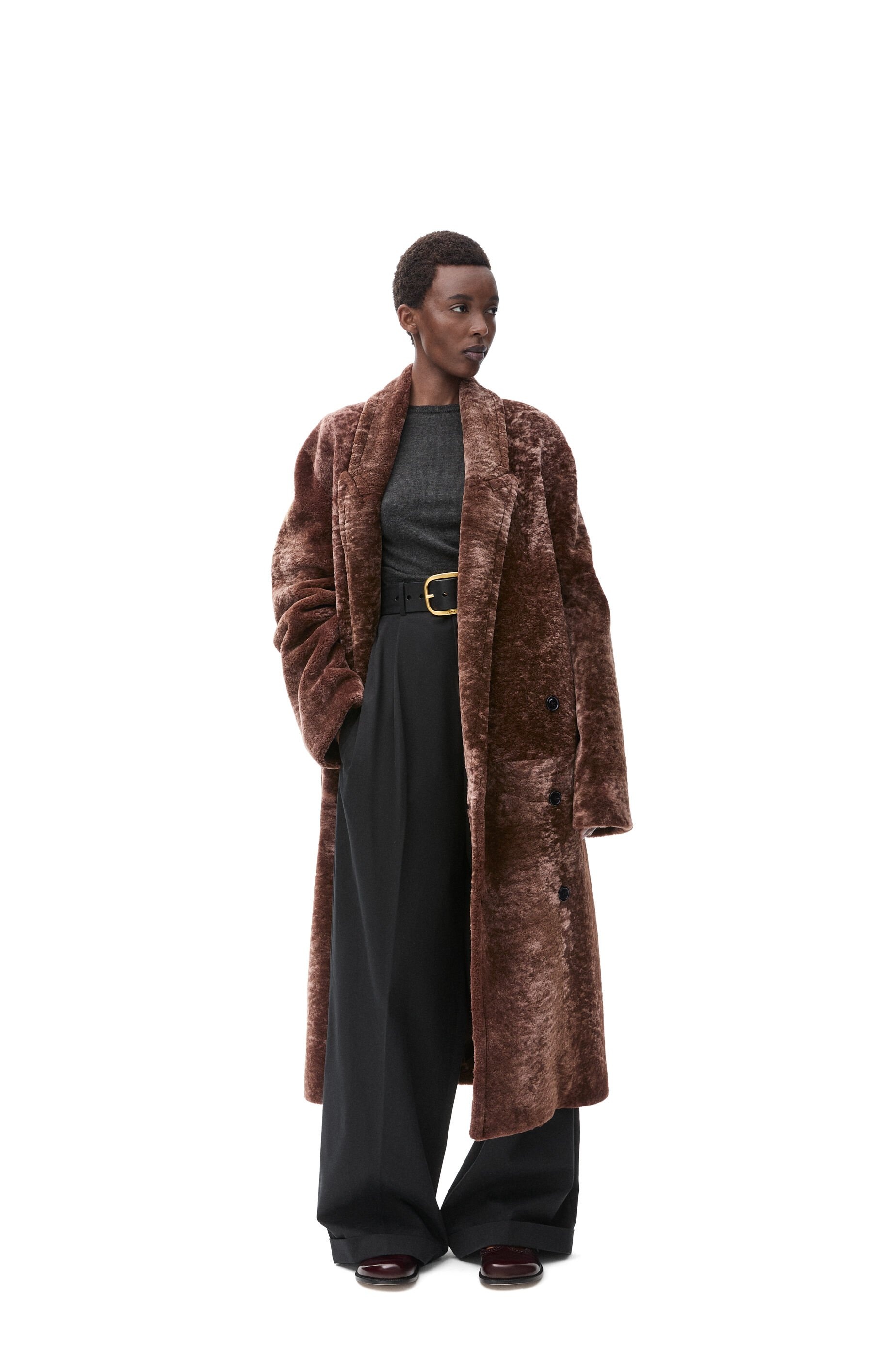 Double-breasted coat in shearling - 2