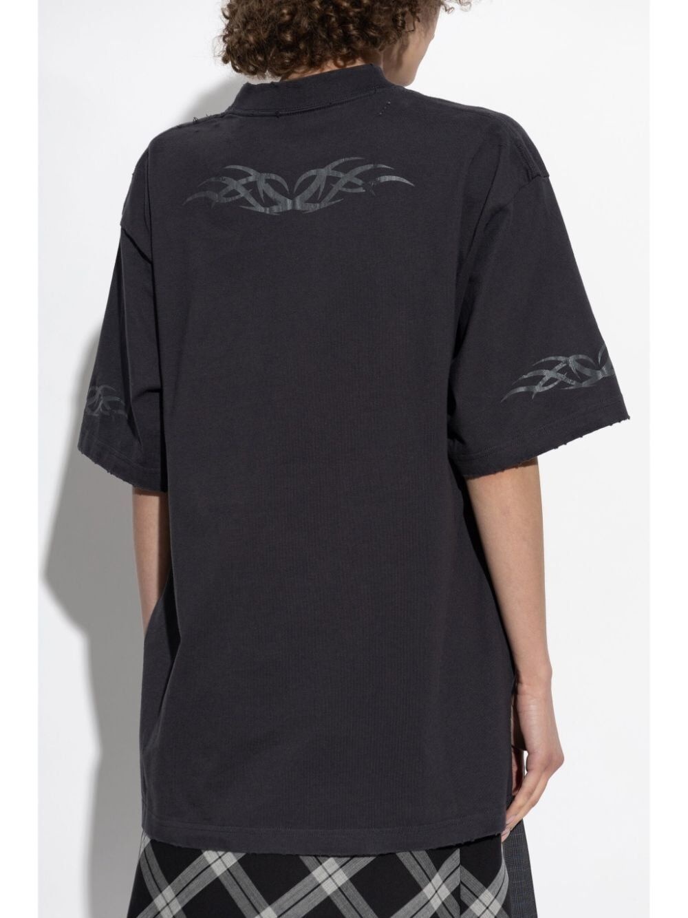 Medium Fit Logo Print T-Shirt - 4