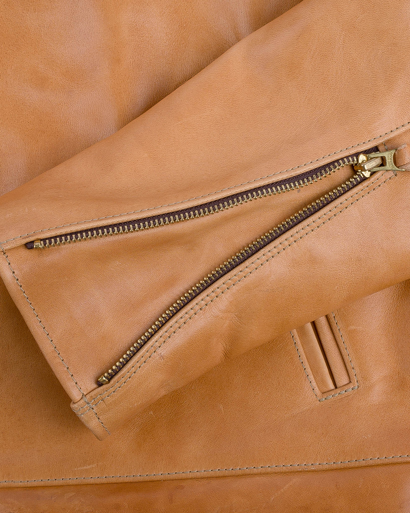 IHSB-TGN-NAT Iron Heart x Simmons Bilt Mustang Horsehide Tail Gunner - Natural - 12