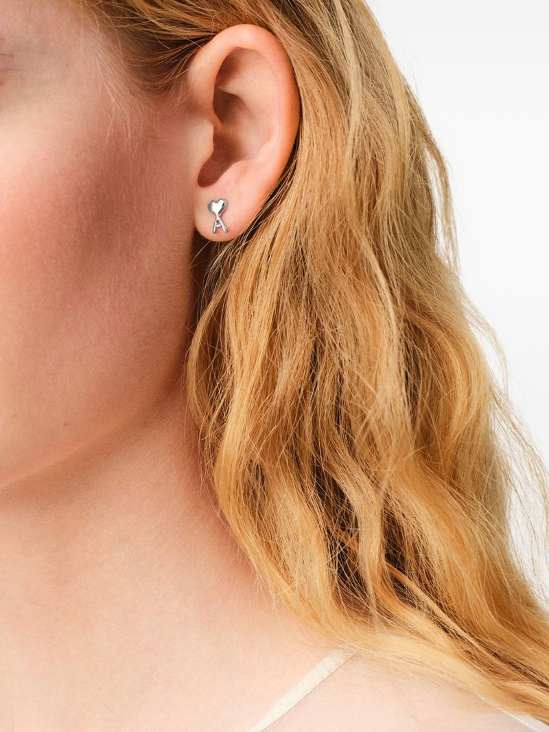 AMI Paris Ami de Coeur stud earrings outlook