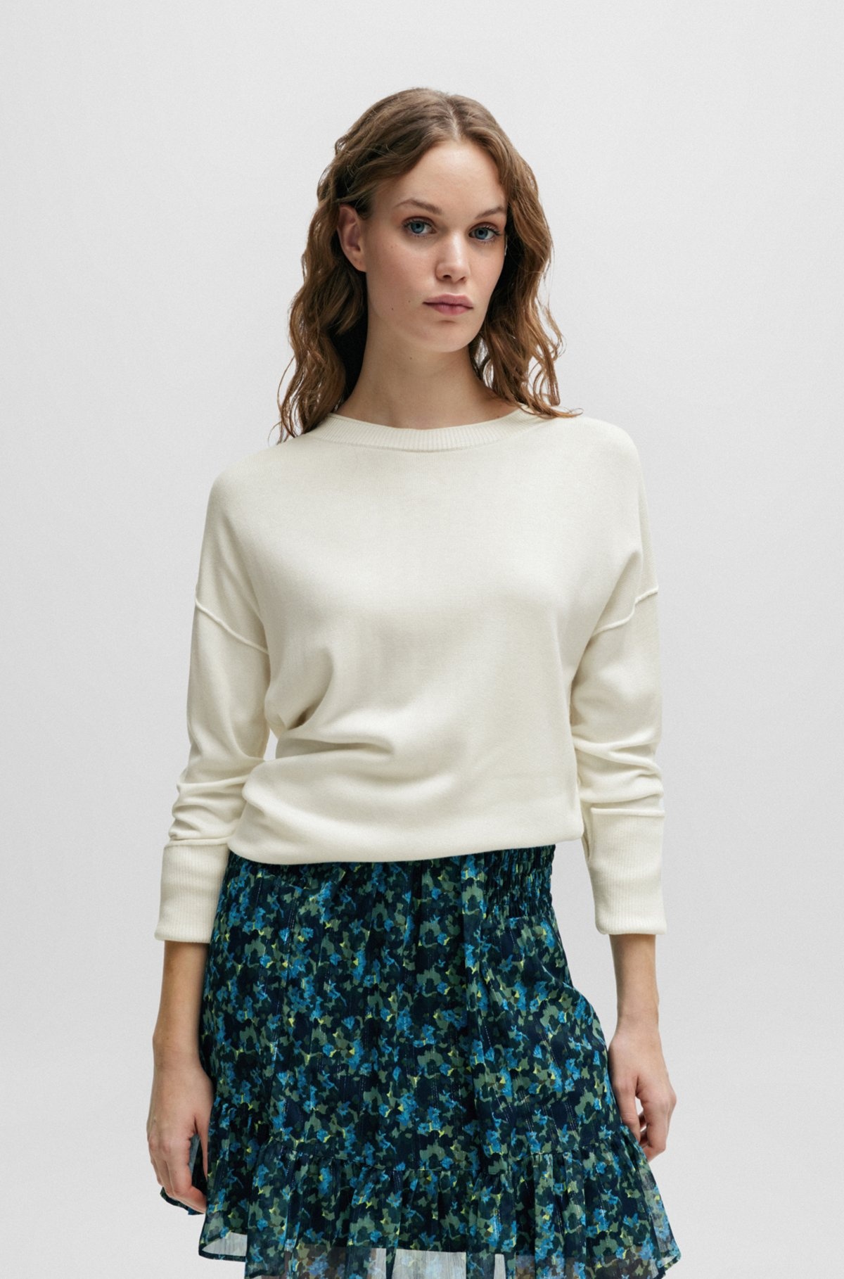 CREW-NECK SWEATER WITH SLIT CUFFS - 2