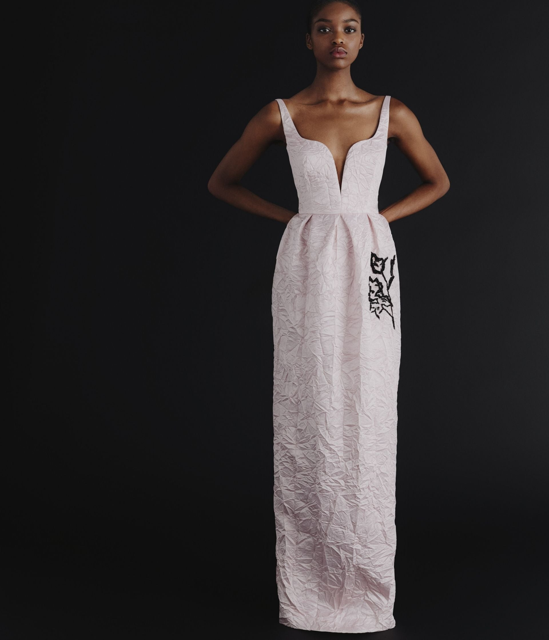 SLEEVELESS GOWN - 3