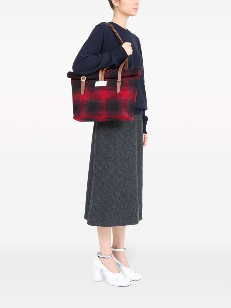 Maison Margiela medium Paper wool shoulder bag outlook