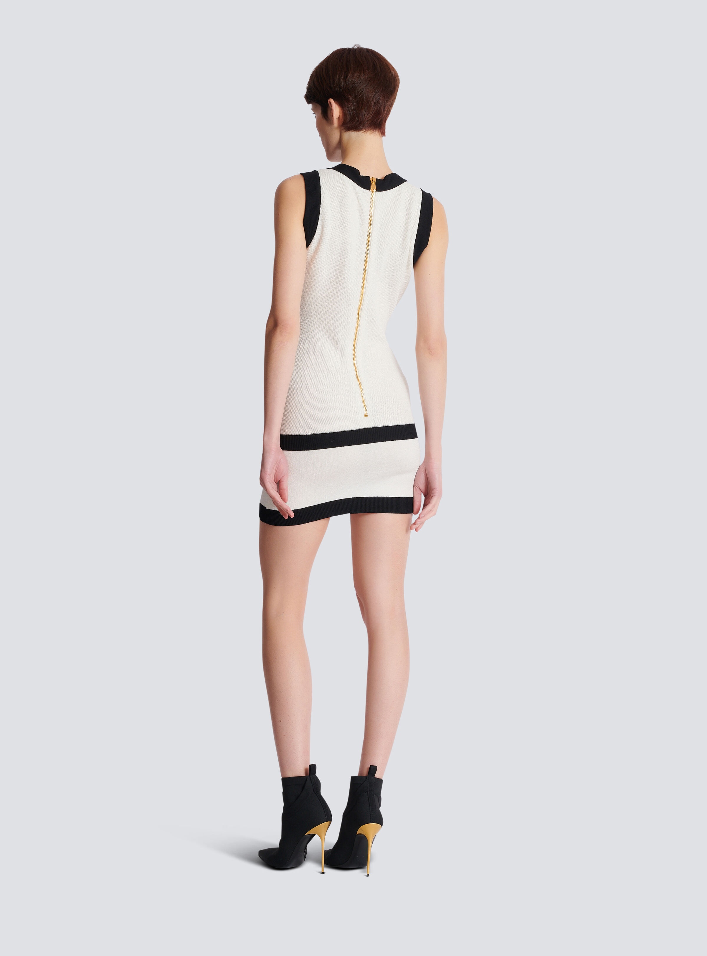 Two-tone knit dress with faux waistcoat design - 4