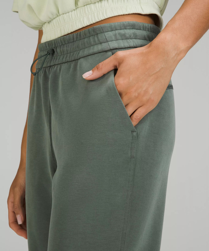 Brushed Softstreme Split-Hem High-Rise Pant 4