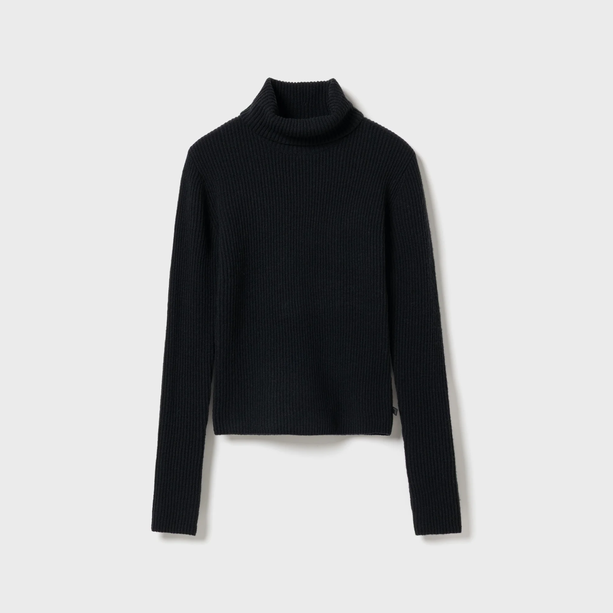 Women's Vonarstræti Wool Turtleneck - 1