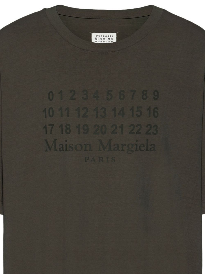 Numeric-logo T-shirt 3