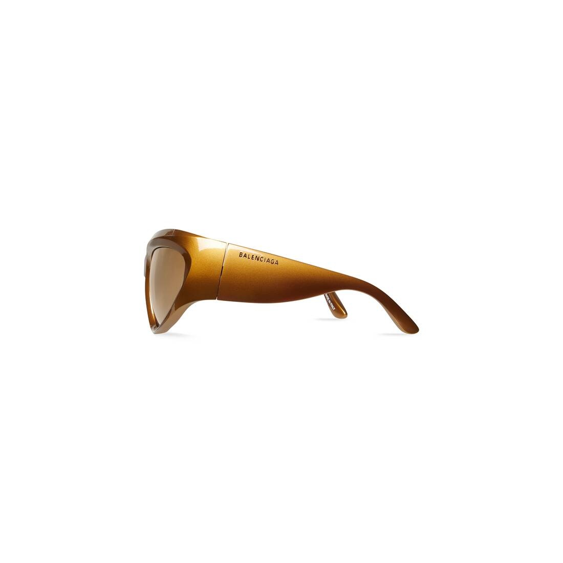 Wrap D-frame Sunglasses in Gold - 3