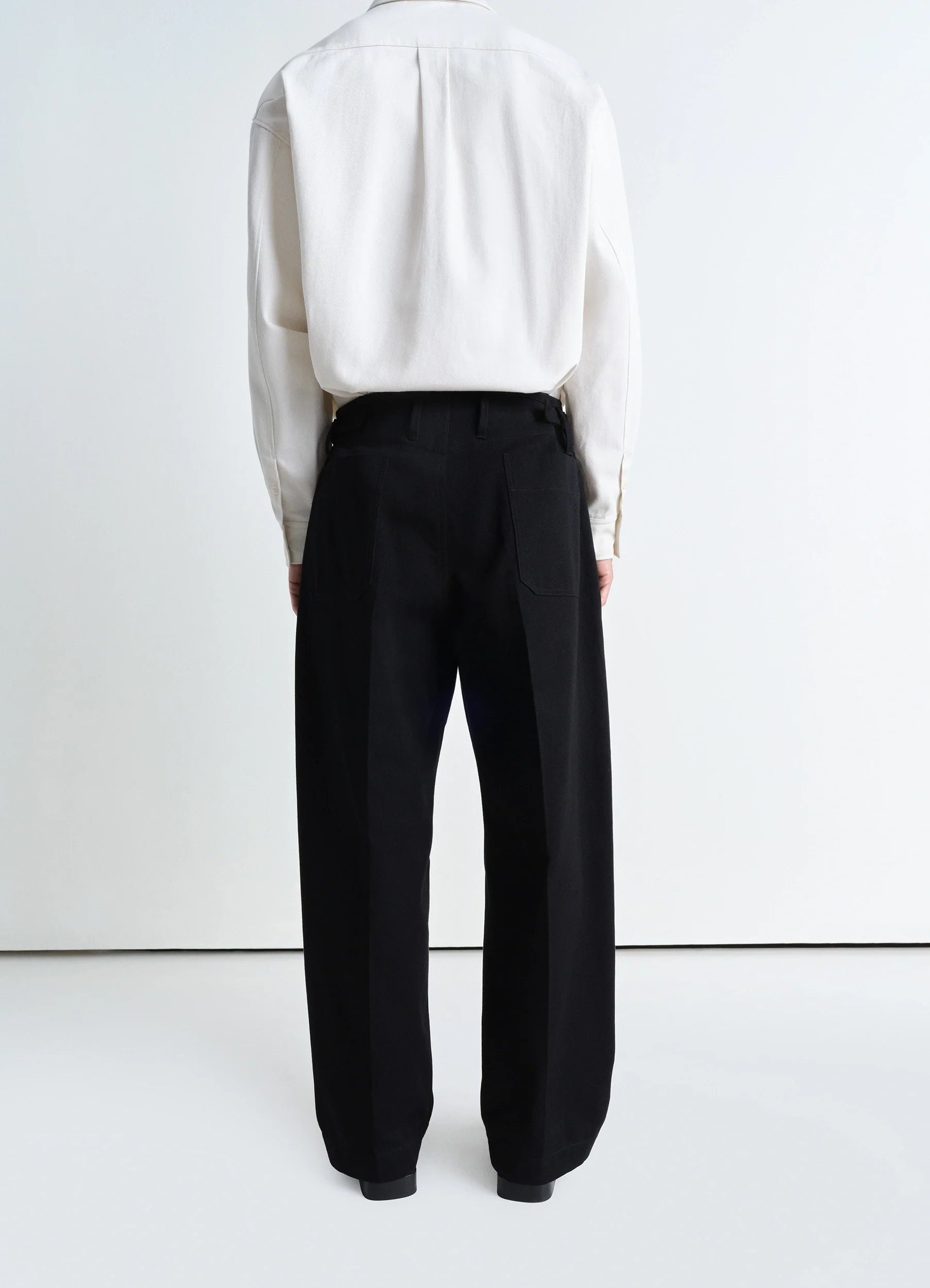 PLEATED CARROT PANTS - 4