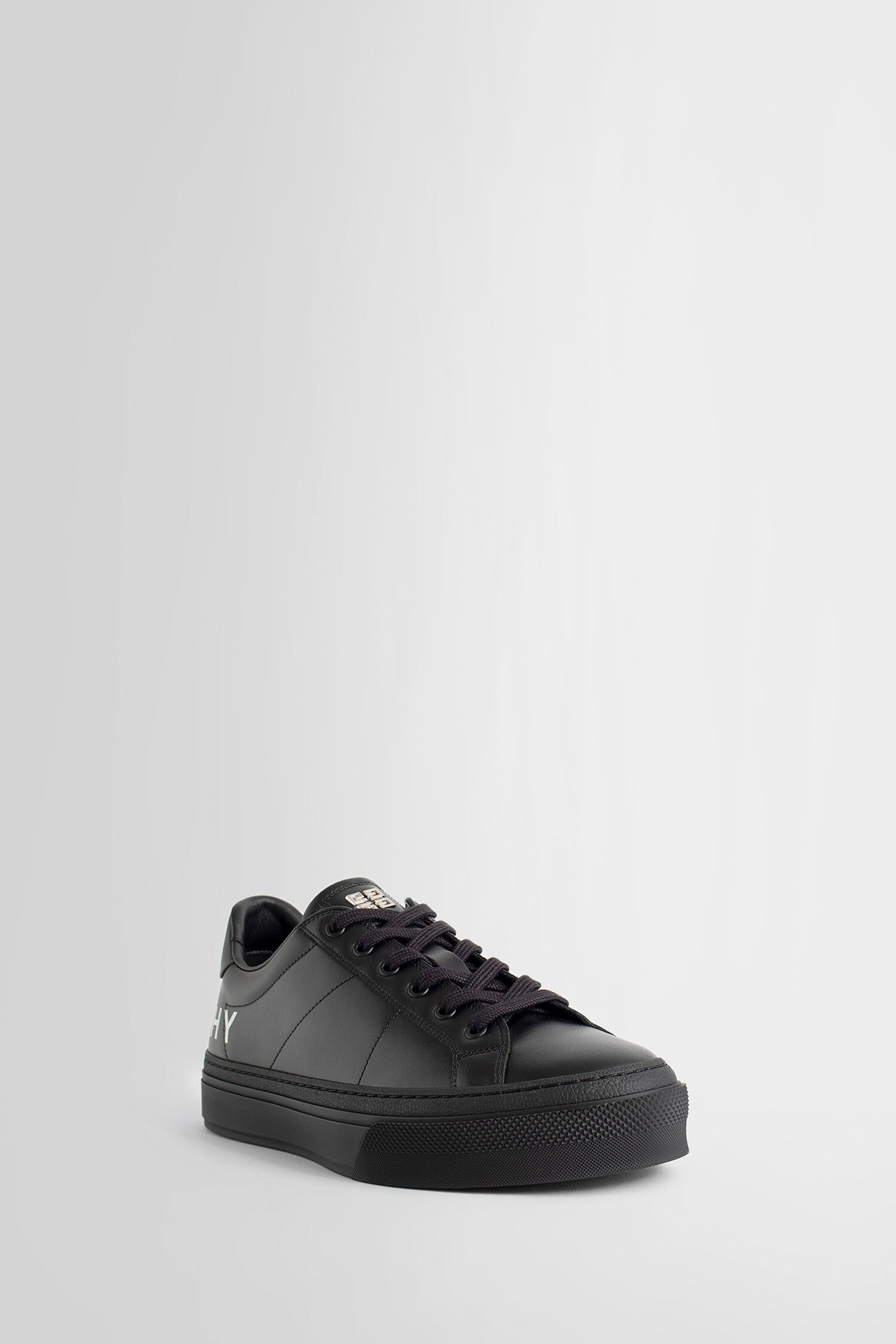 GIVENCHY MAN BLACK SNEAKERS - 2