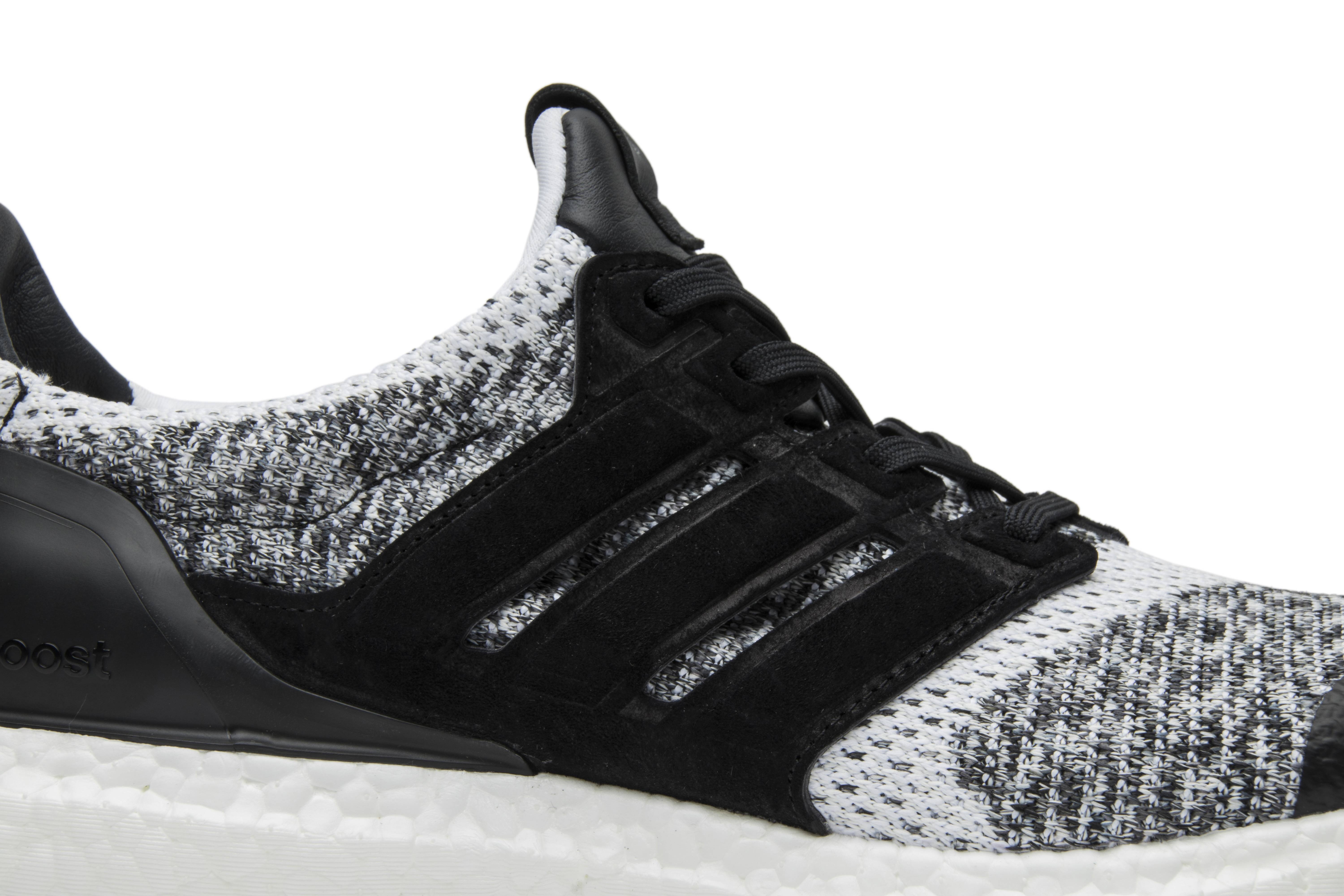 Sneakersnstuff x Social Status x UltraBoost SE 'White Black' - 2