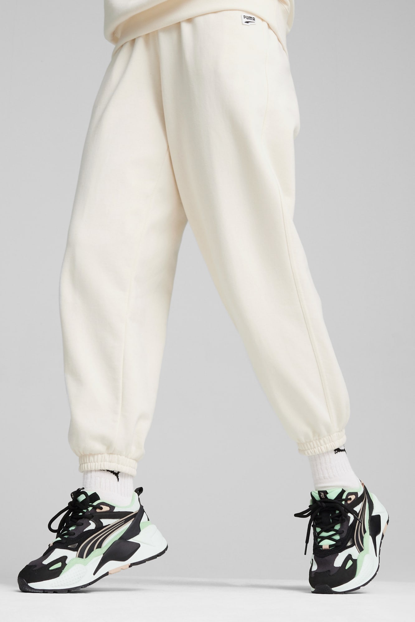 DOWNTOWN Women's Relaxed Sweatpants - 3