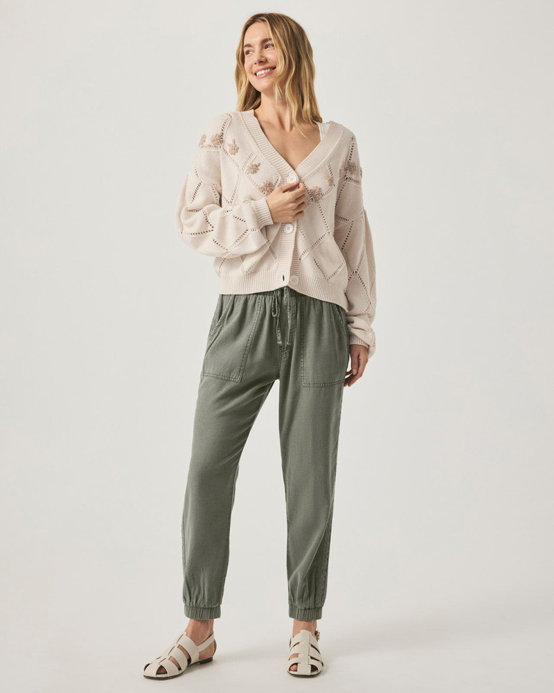 Splendid Lakeside Jogger outlook