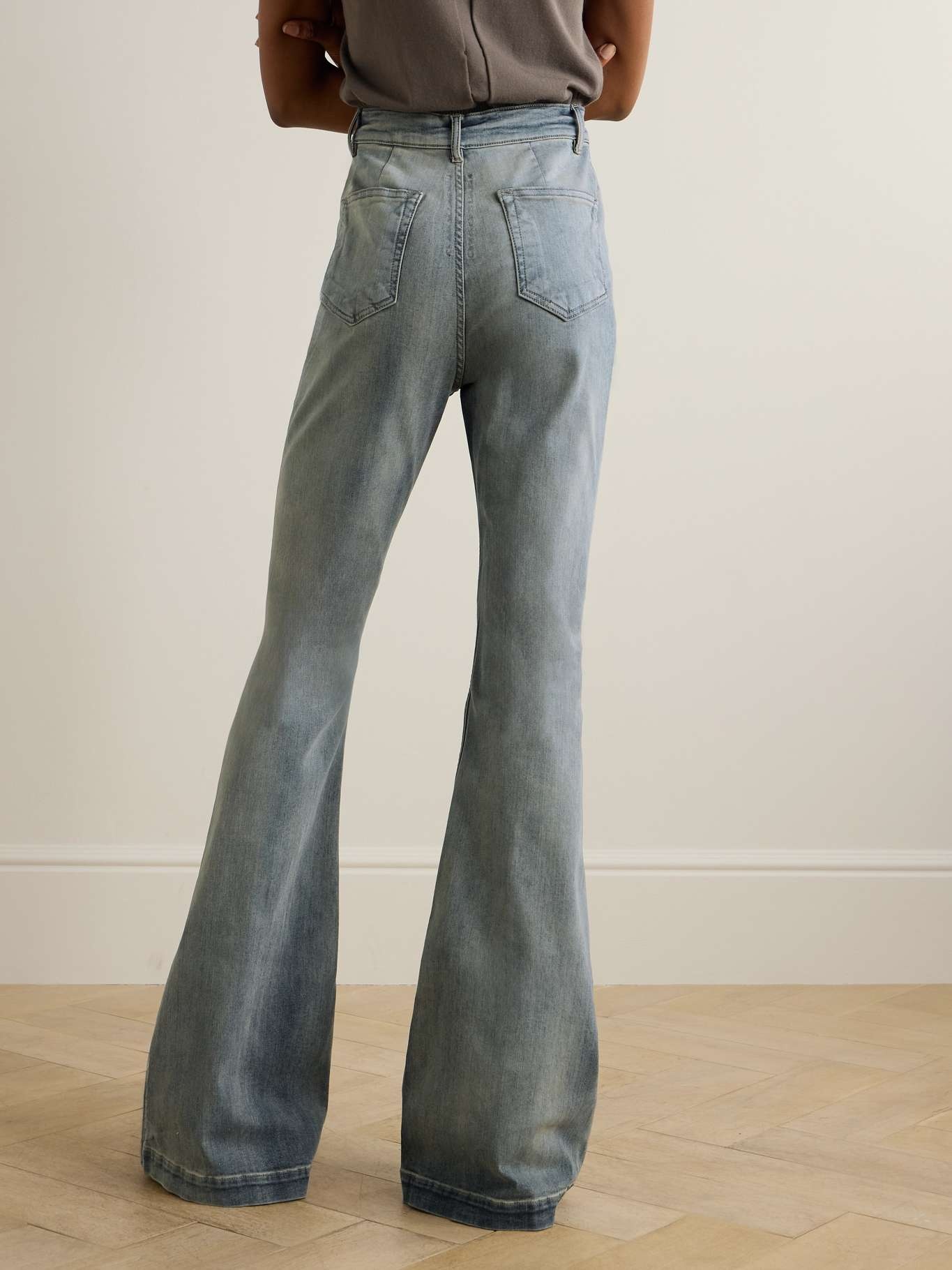Bolan coated high-rise flared jeans - 4