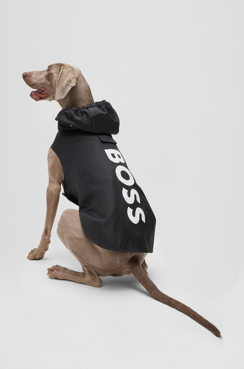 DOG RAINCOAT IN WATERPROOF FABRIC WITH CONTRAST LOGO 6