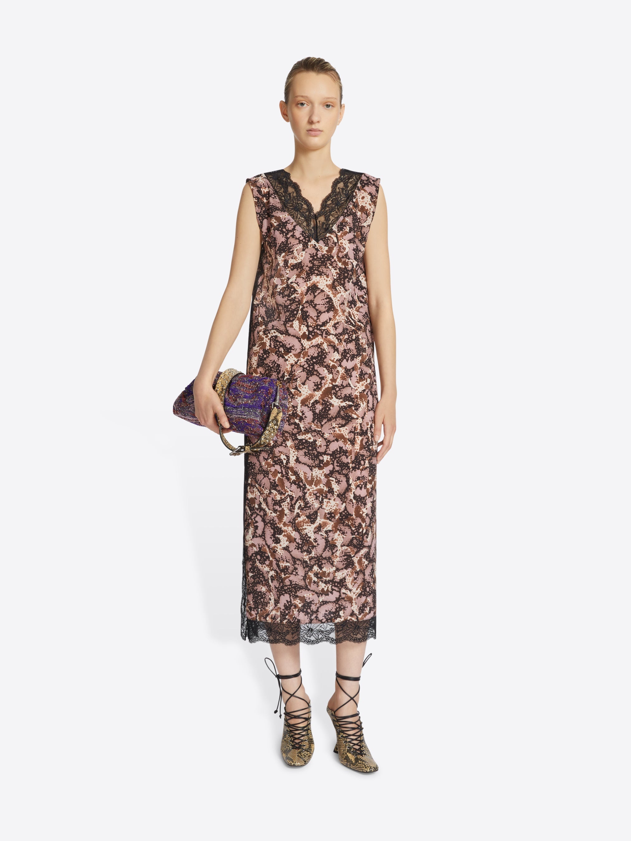 PRINTED V-NECK DRESS - 2