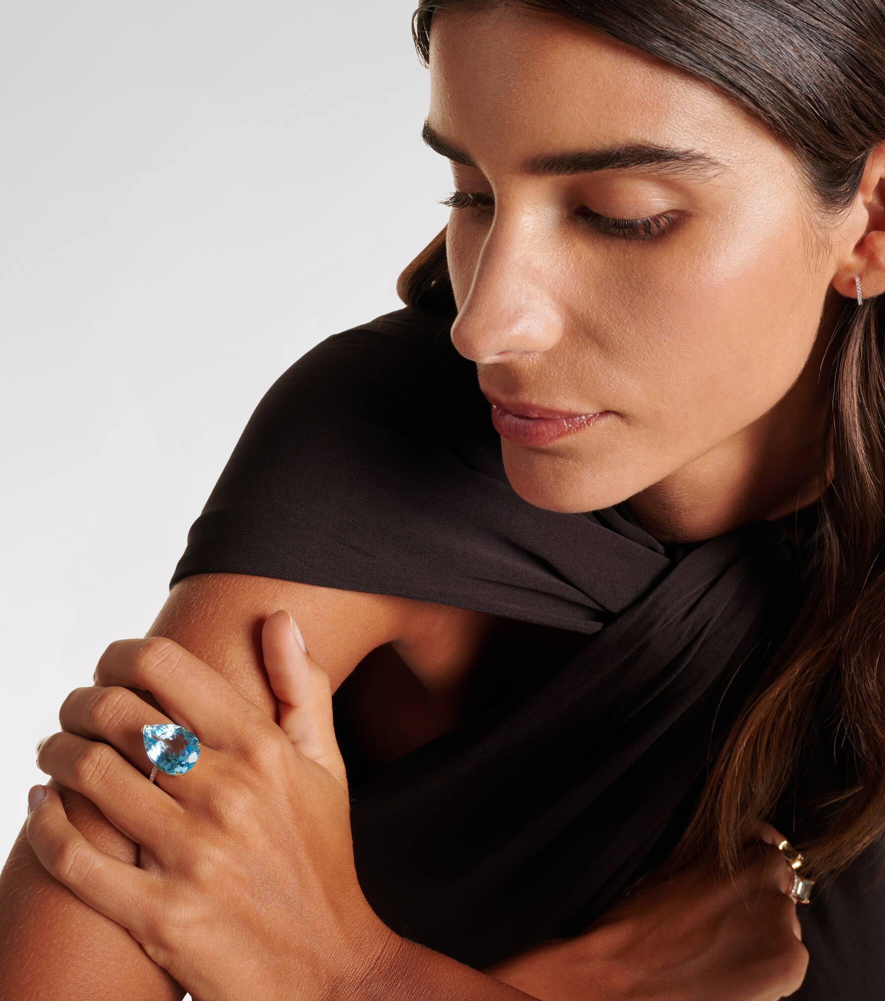 14kt gold ring with topaz and diamonds - 3