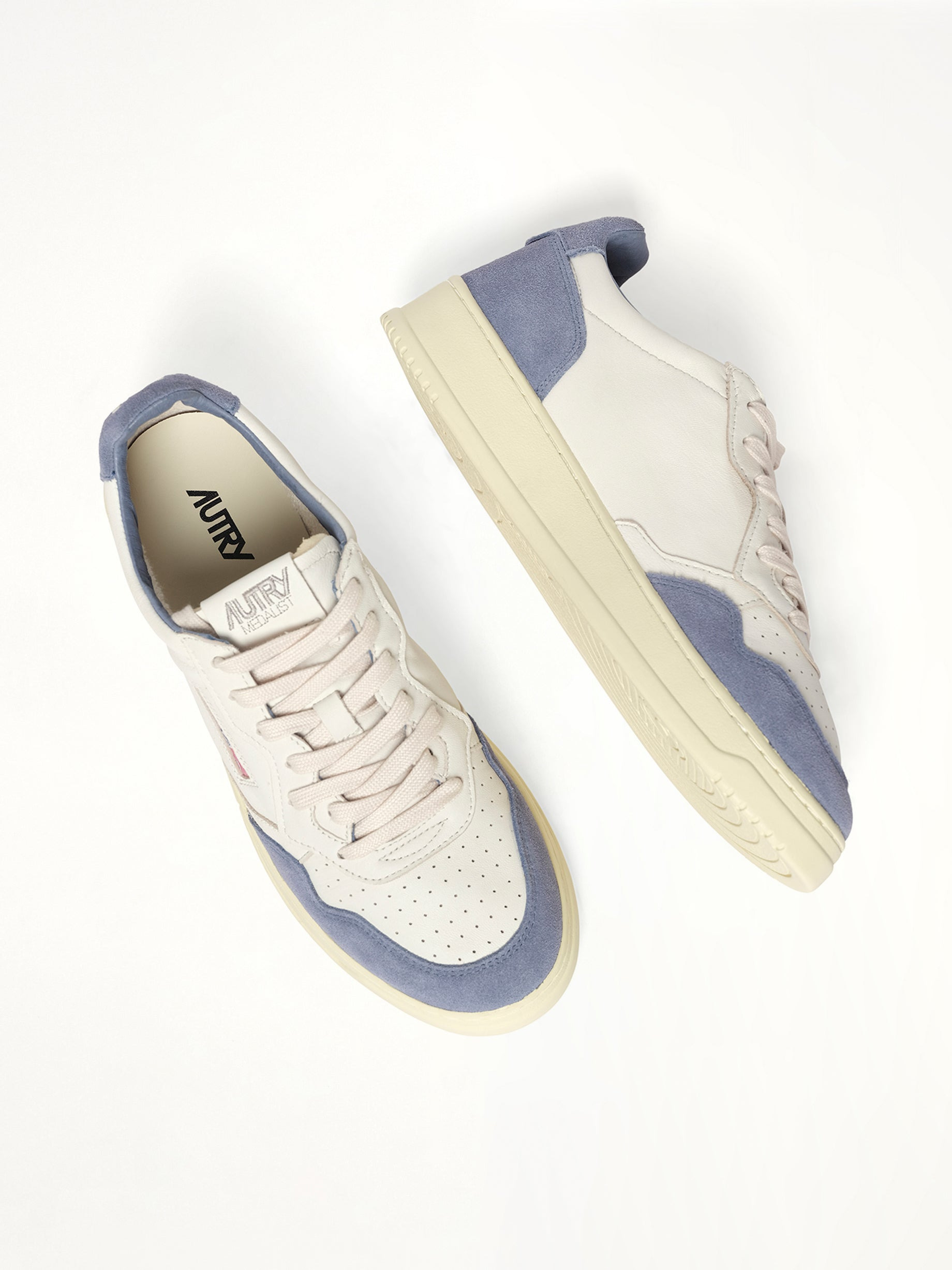 Medalist Low Sneaker in White/Claudia - 4