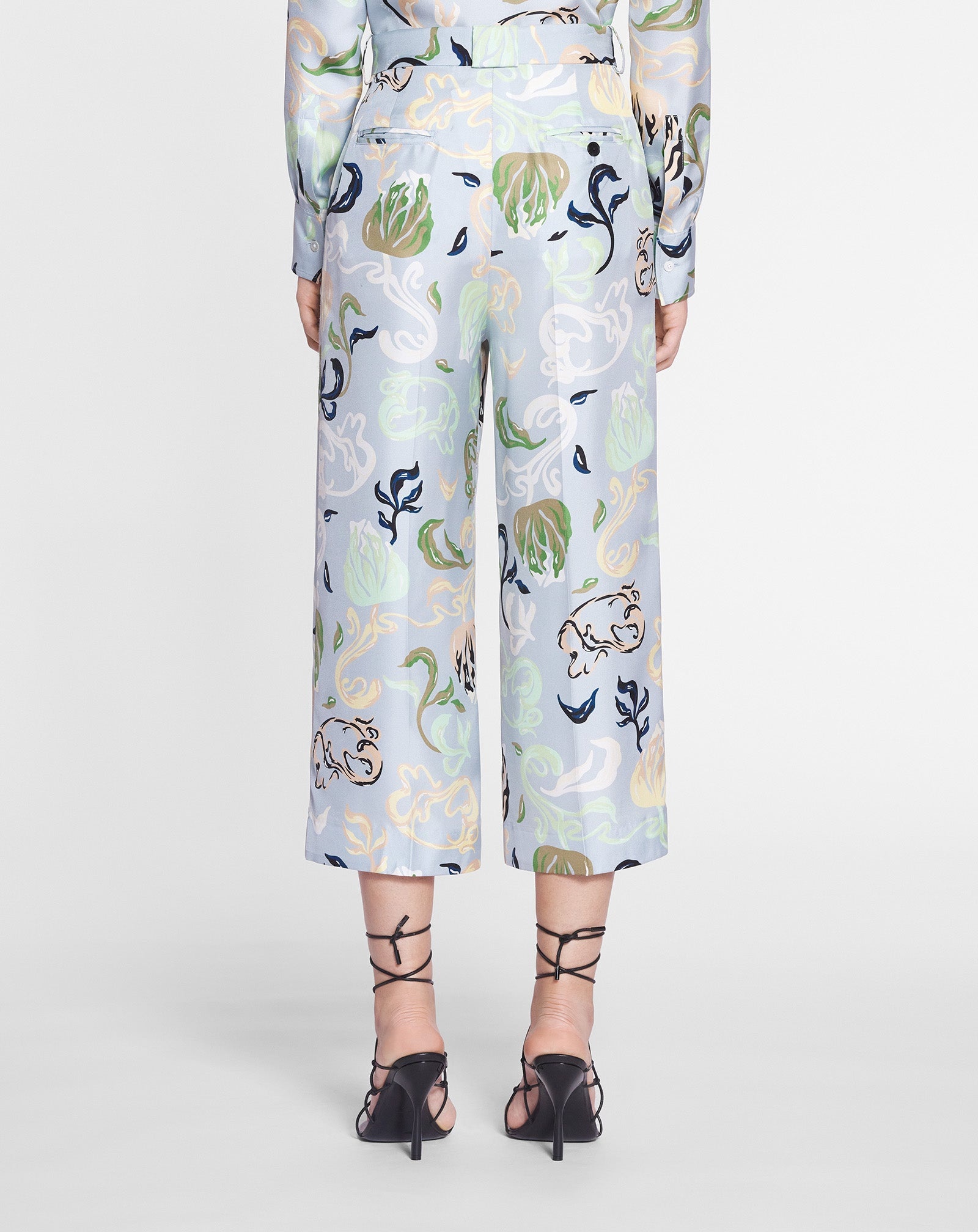 CROPPED PANTS WITH A MOTIF - 4