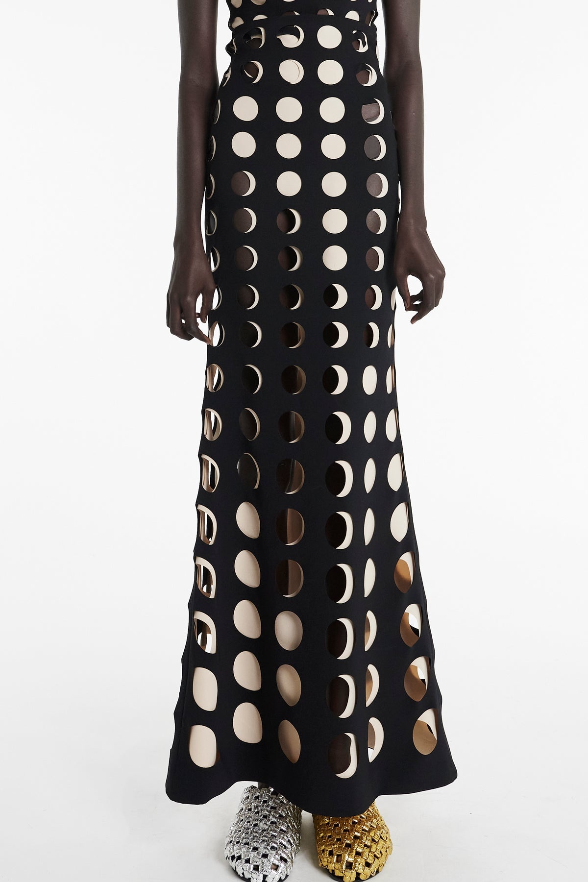LAYERED HOLE SKIRT BLACK NUDE - 6