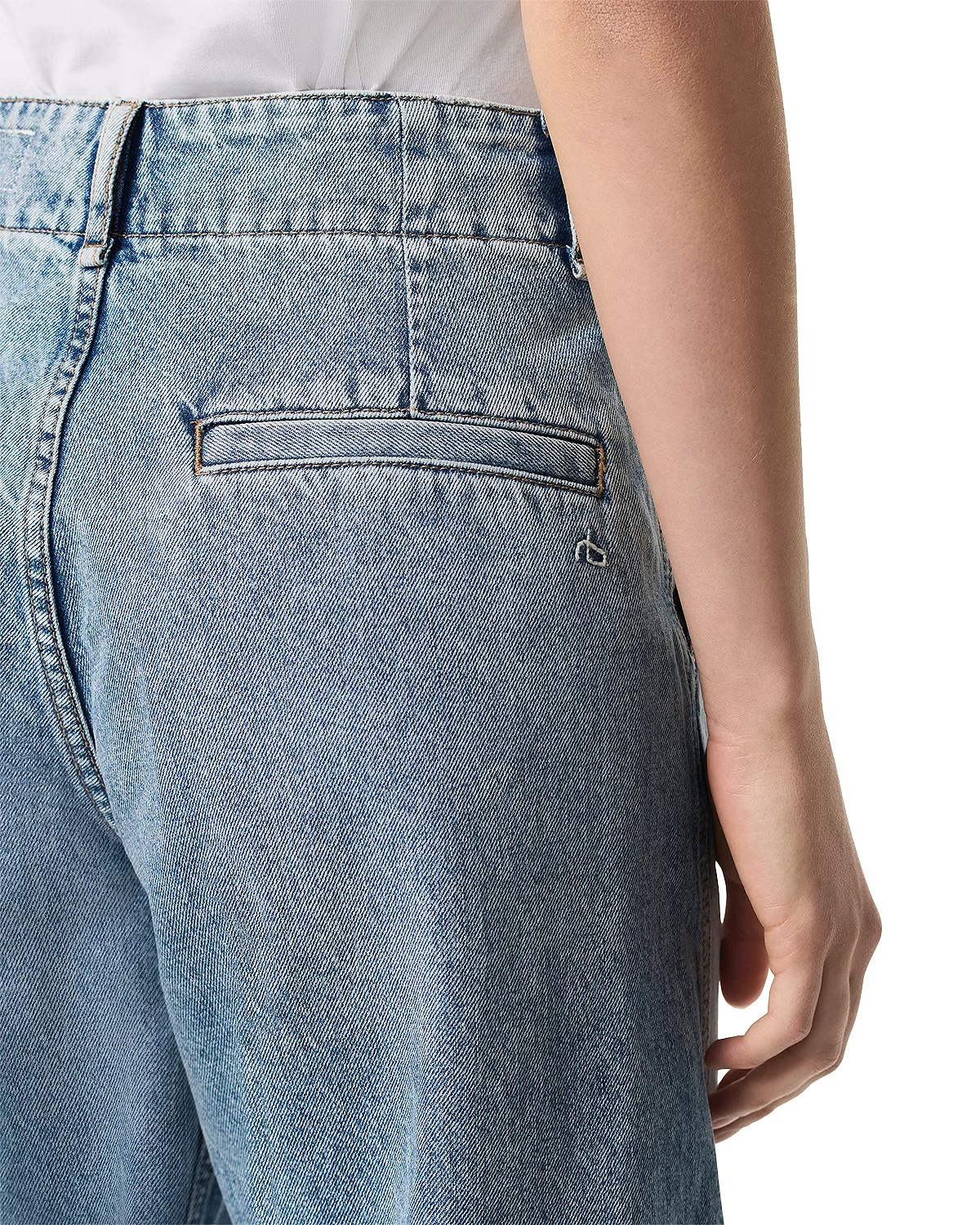 Jamie High Rise Tailored Culotte Jeans in Pacific - 5