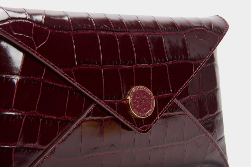 'MEDALLION' ENVELOPE CLUTCH 5