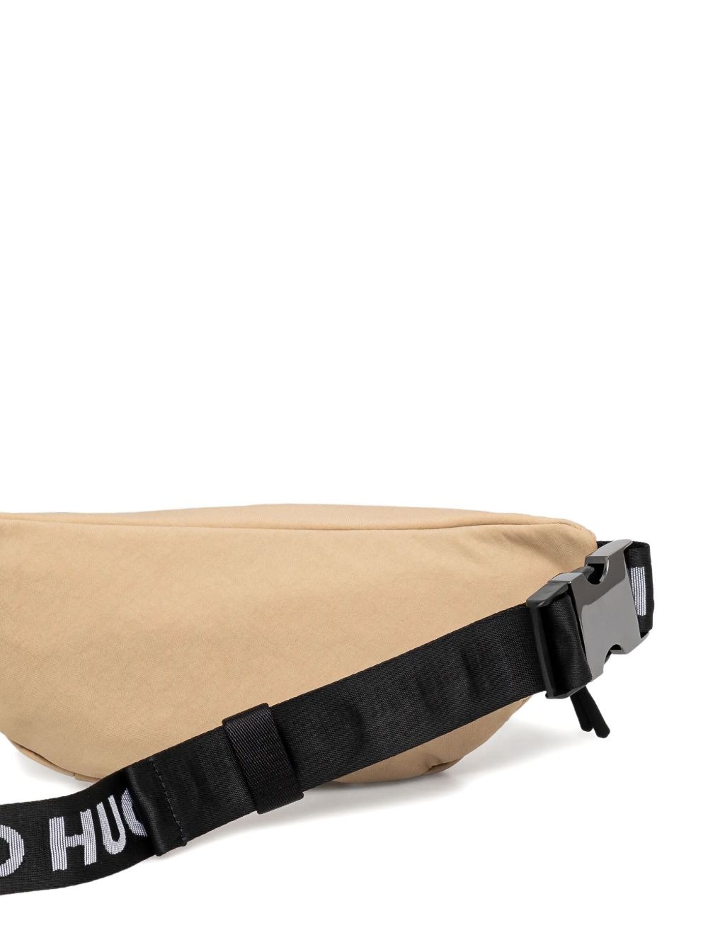 contrasting-logo belt bag - 3