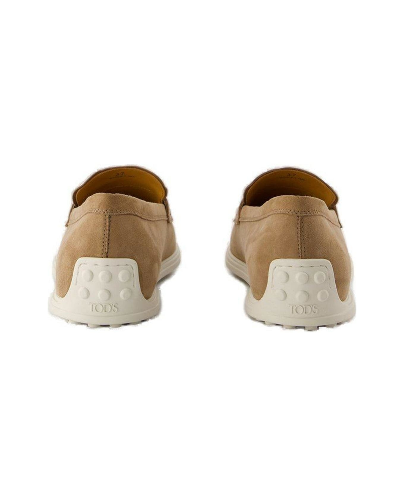 Logo Plaque Slip-on Loafers - 3