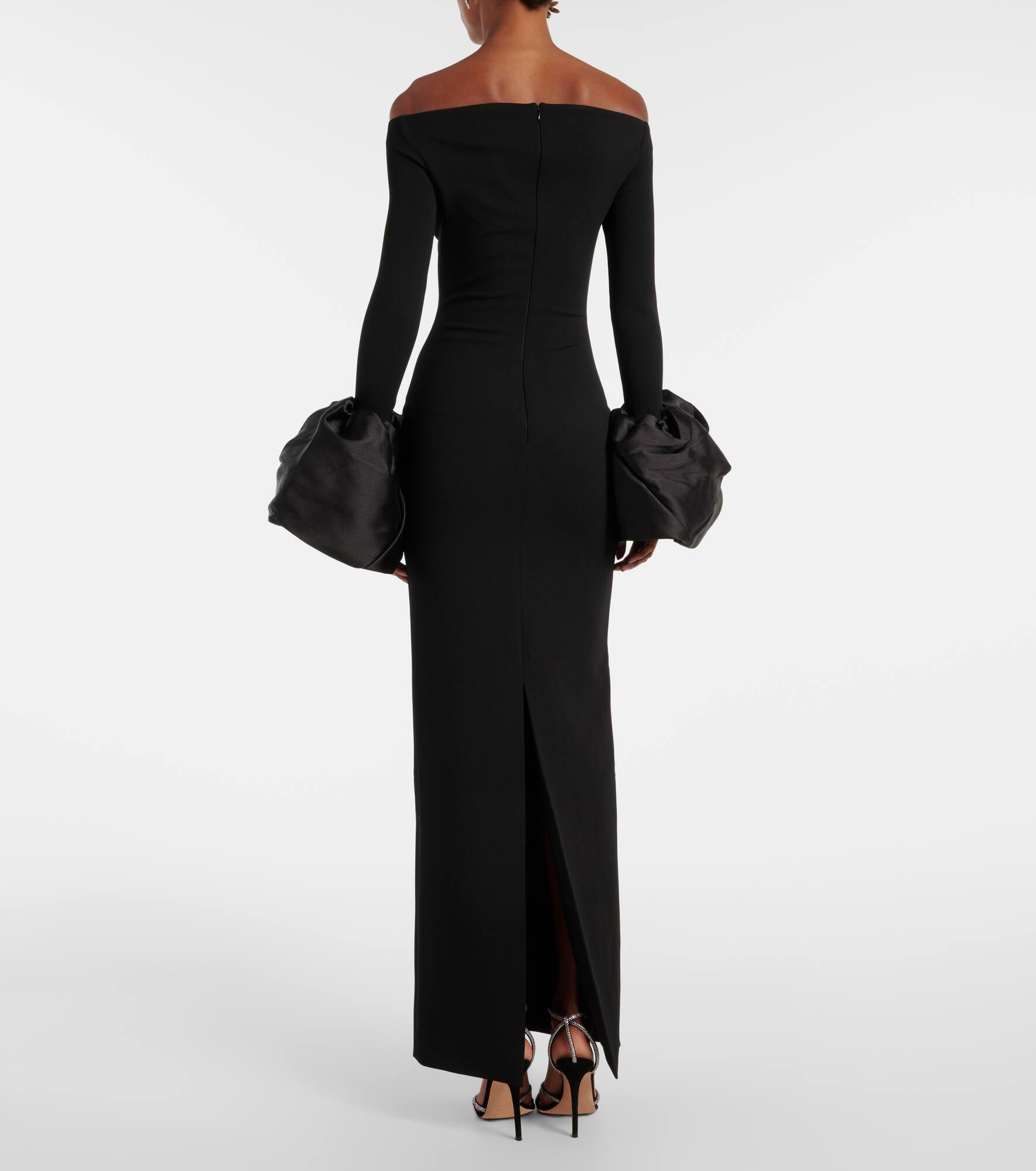 Talia off-shoulder crêpe gown - 3