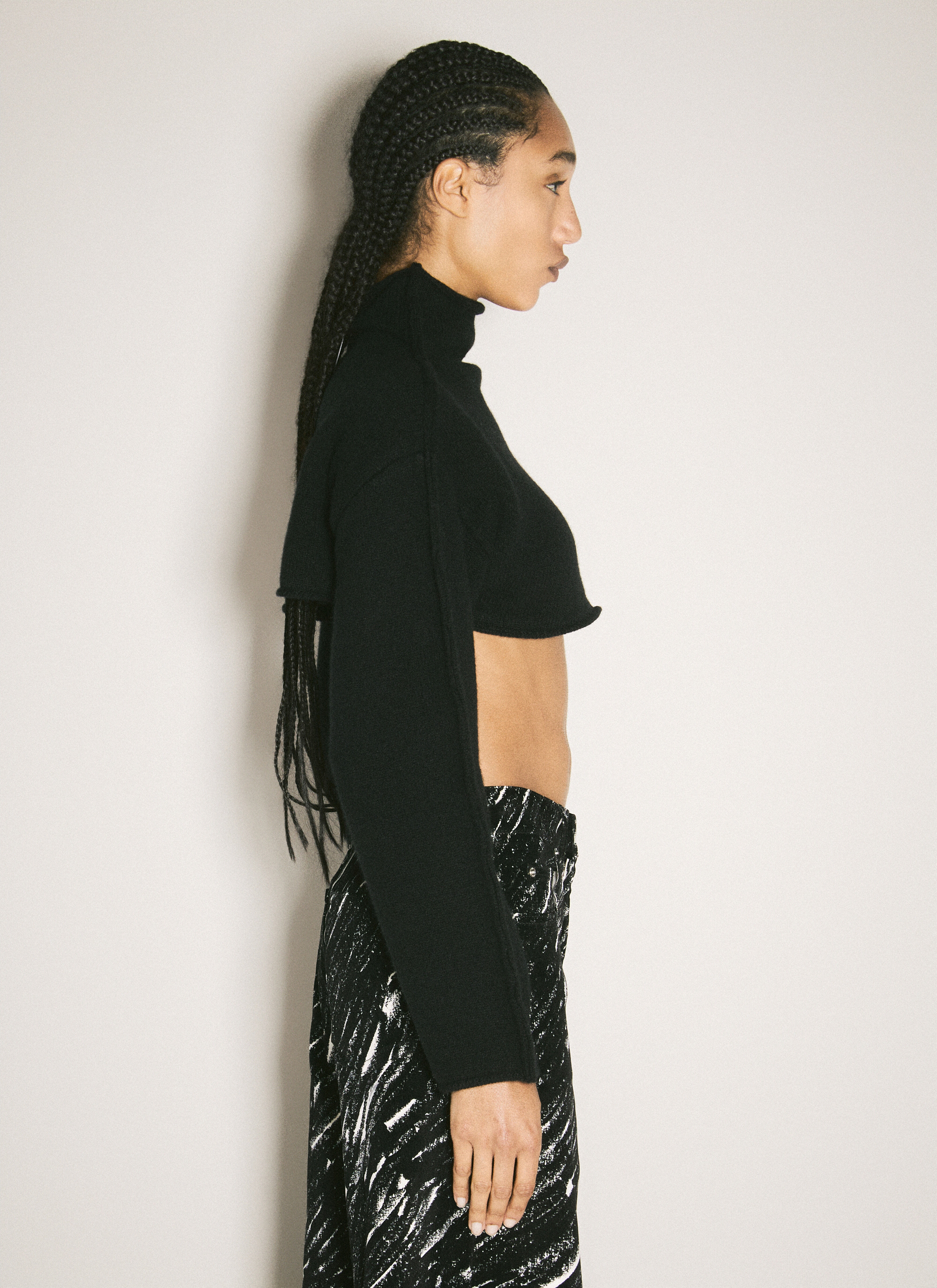 Turtleneck Cropped Sweater - 4