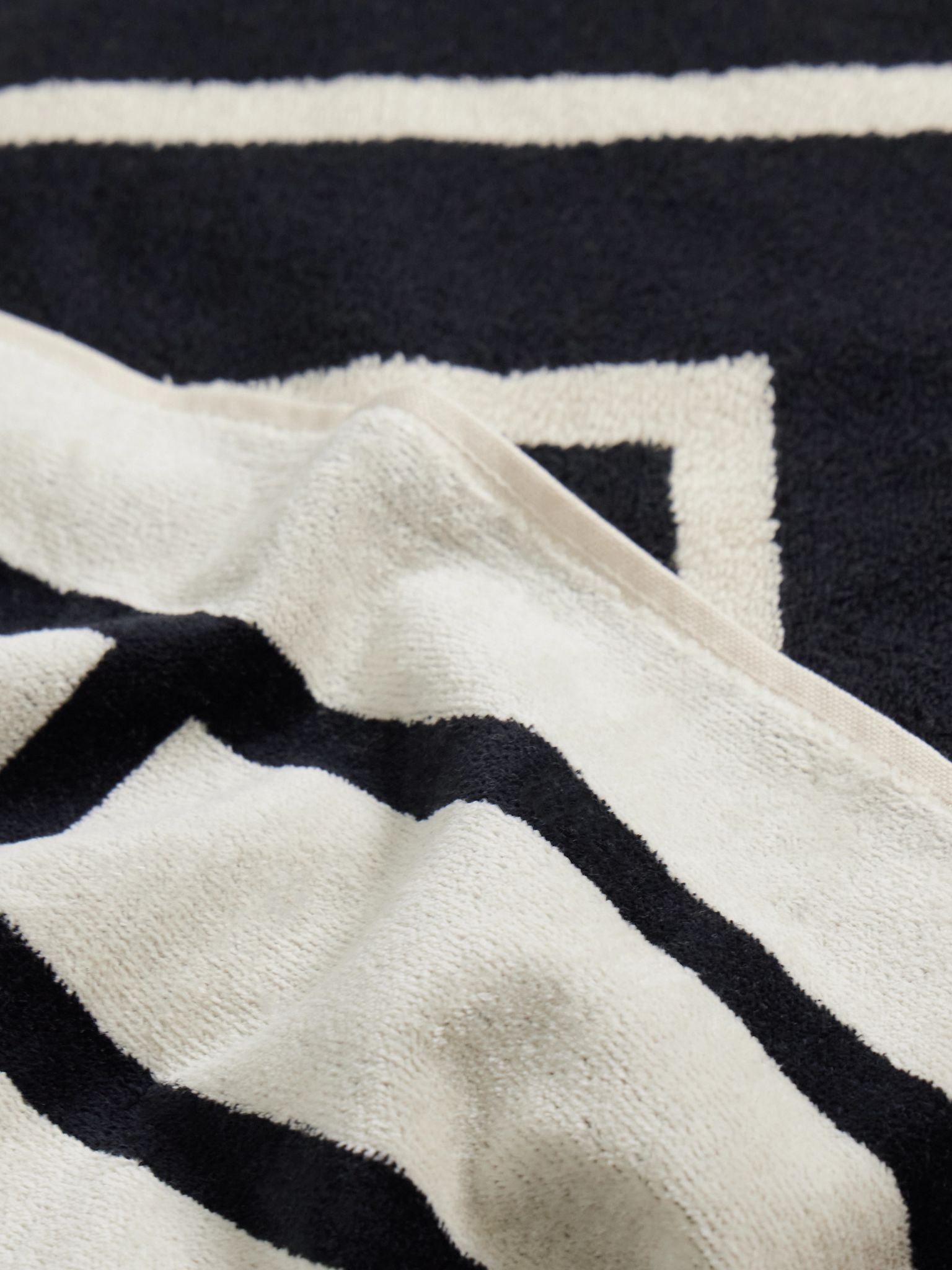 Cotton-terry jacquard beach towel White - 3