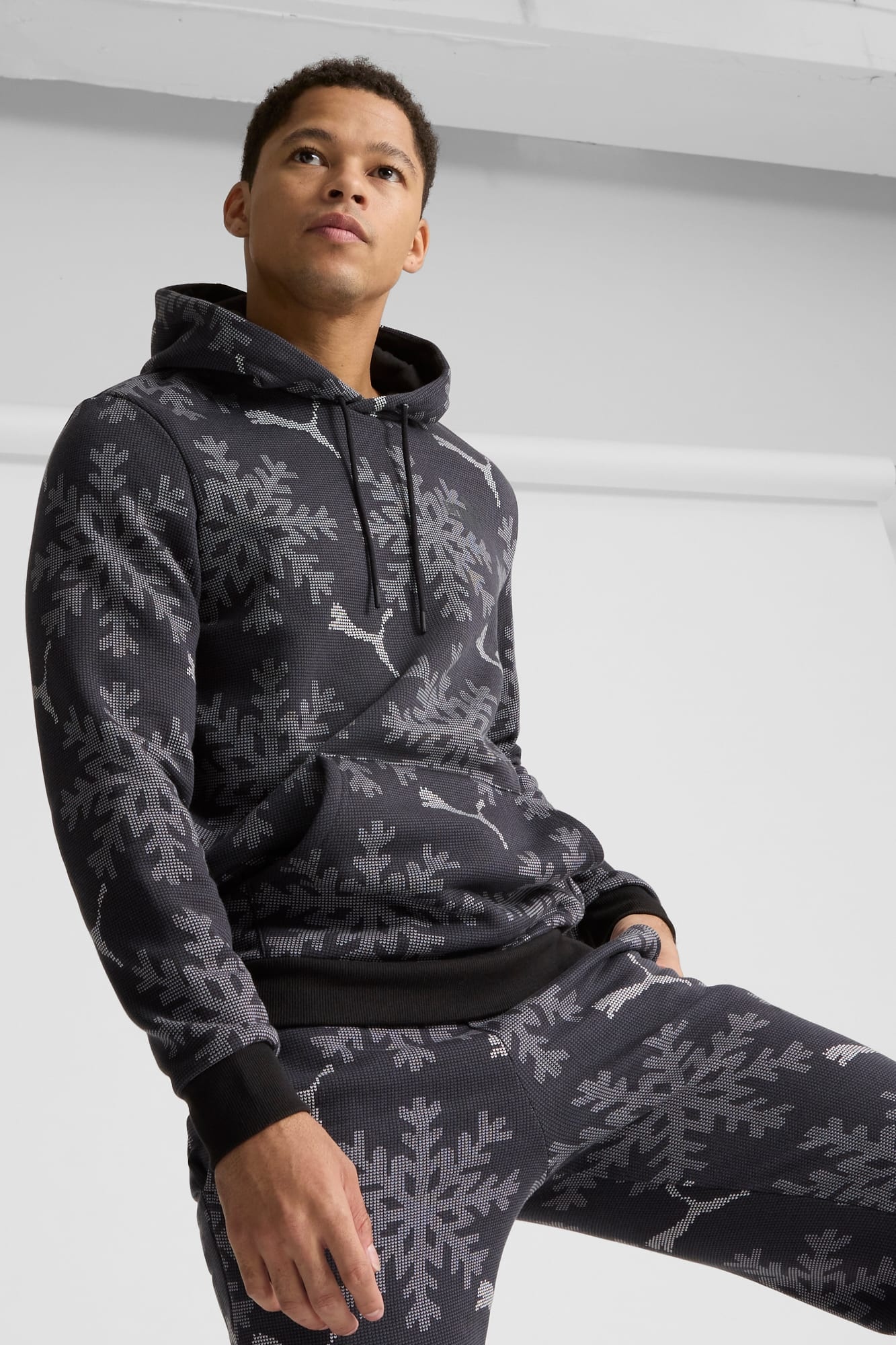 ESS+ Logo Lab Men's Winter Hoodie - 3