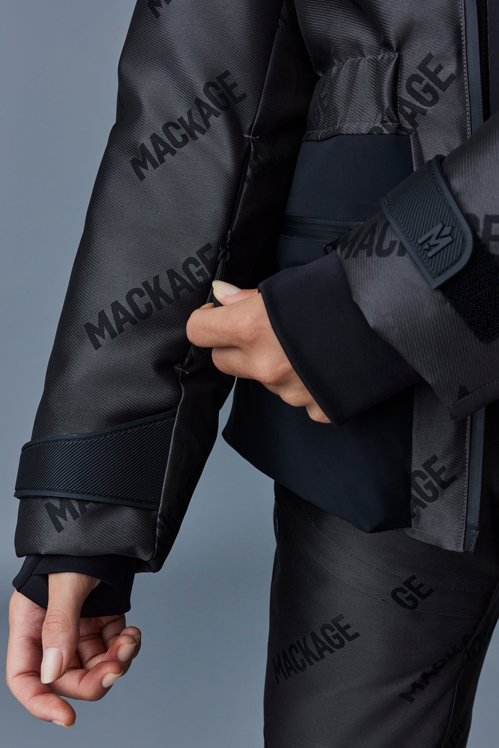 NIXIE-JMG Stretch down ski jacket with jacquard logo pattern - 5