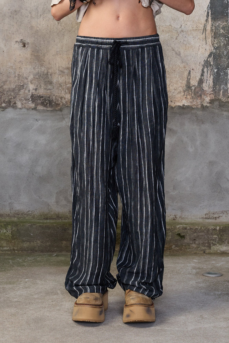 PLEATED RELAXED PANT WITH ELASTIC WAIST 3