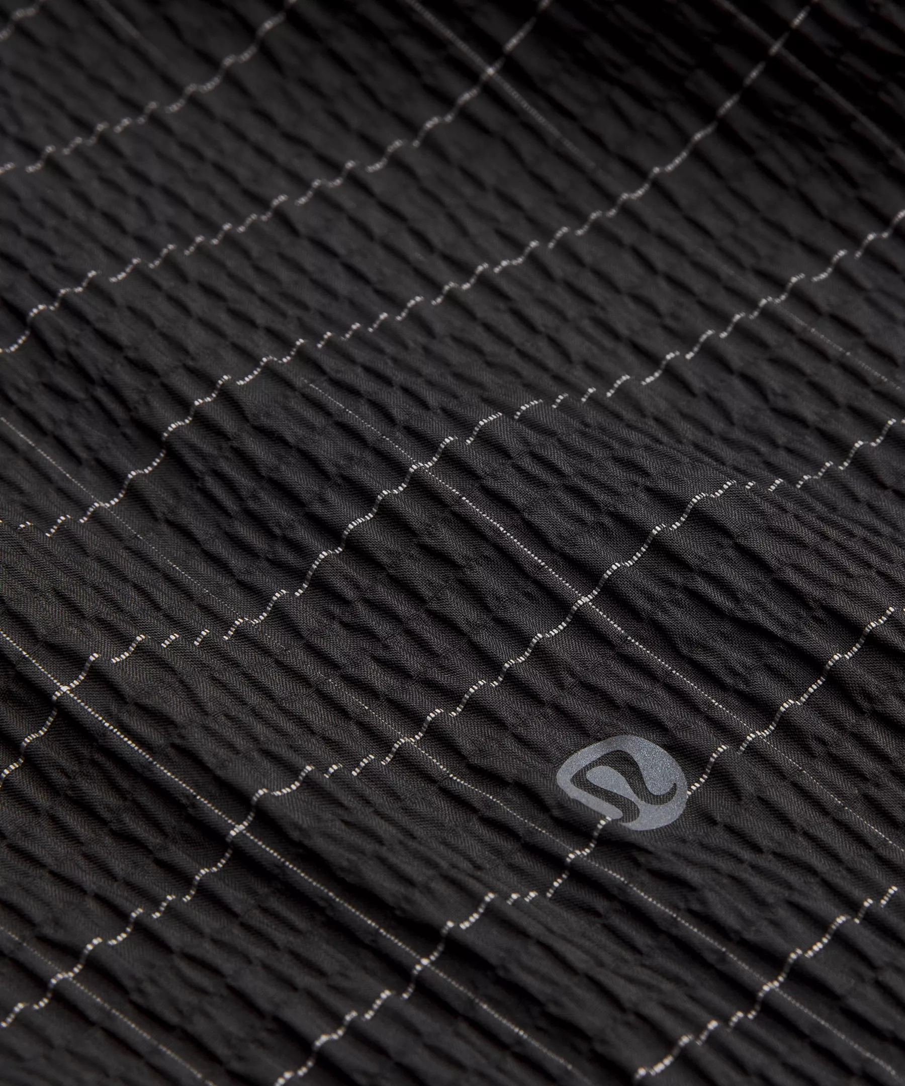 Negative Split Textured Run Short 2.5" *Reflective - 9