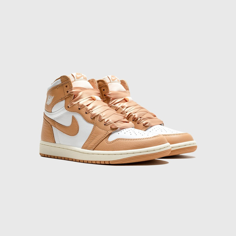 Jordan WMNS AIR JORDAN 1 HIGH OG "PRALINE" outlook