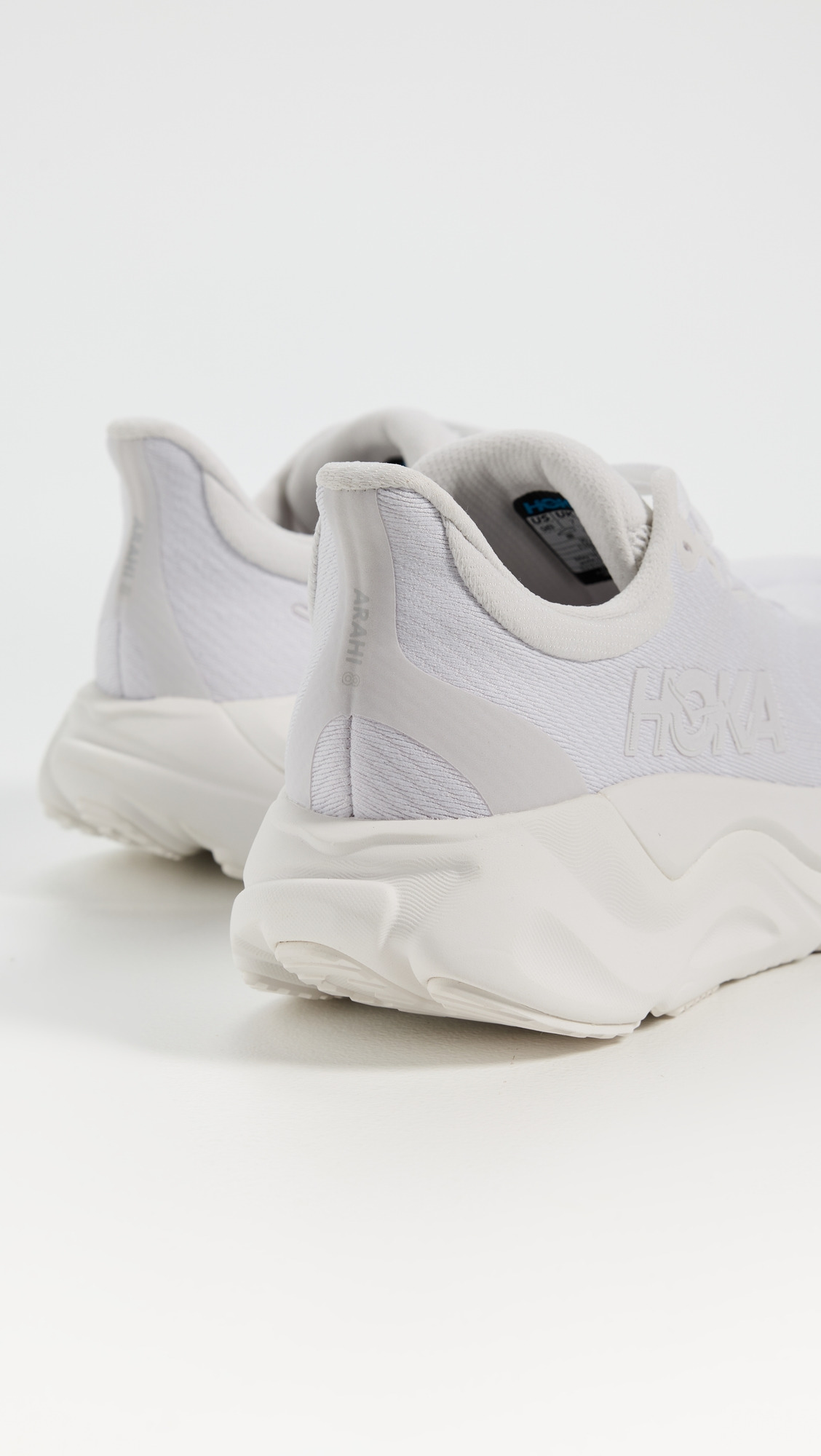 W Arahi 8 Sneakers - 3