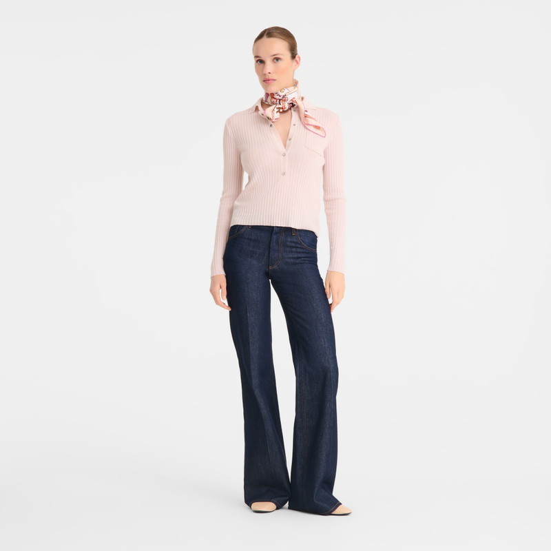 Longchamp Top outlook
