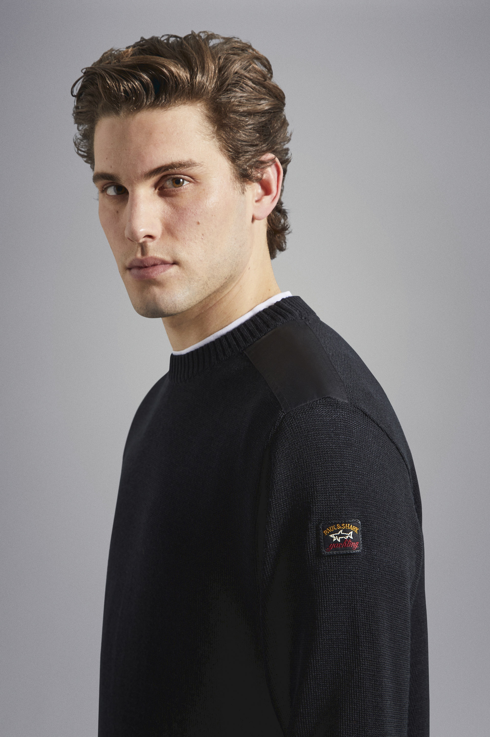 BRETAGNE WOOL CREW NECK WITH ICONIC BADGE - 4