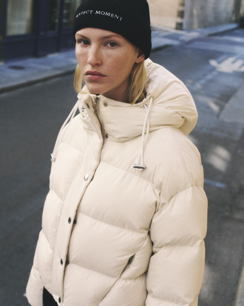 PERFECT MOMENT Down Cropped Puffer Jacket outlook
