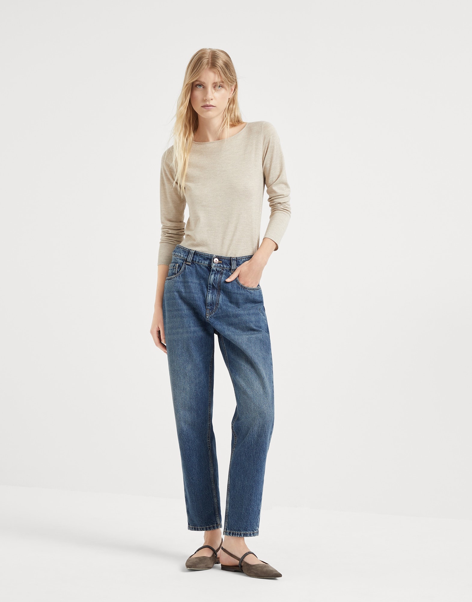 Authentic denim baggy trousers with shiny tab - 3